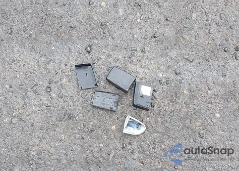 2013 Ford Fusion Energi Se Luxury z USA, uszkodzony, nr VIN 3FA6P0PU9DR285761